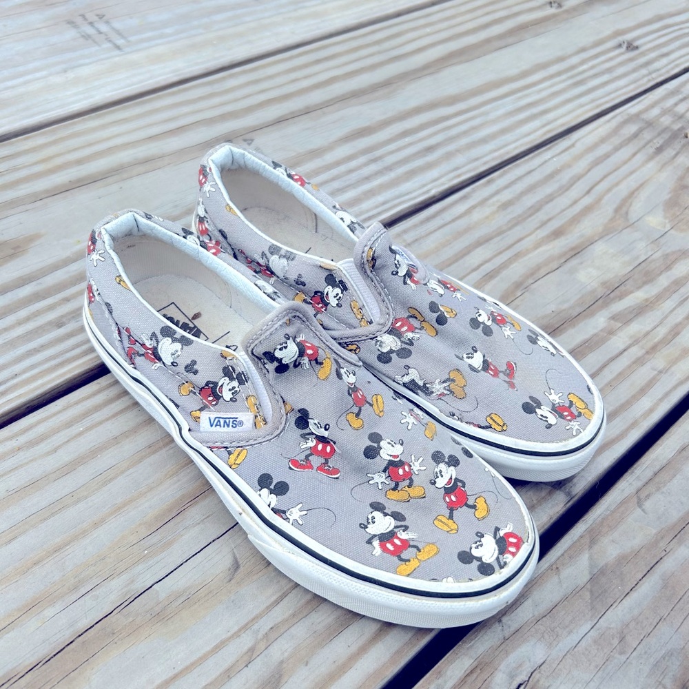 Mickey Mouse Vans Boys Size 3